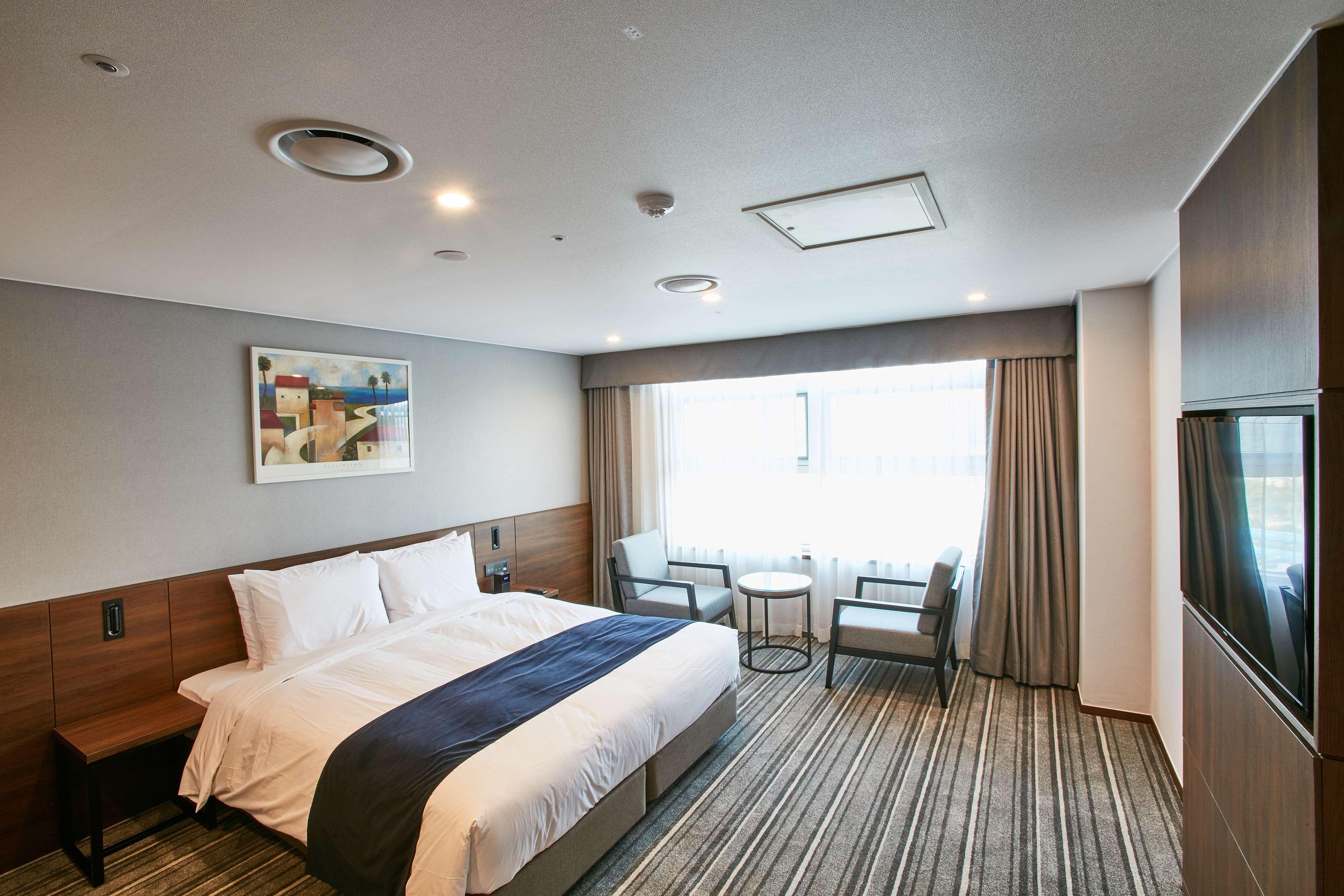 Best Western Plus Elmendorf Hotel Exterior foto