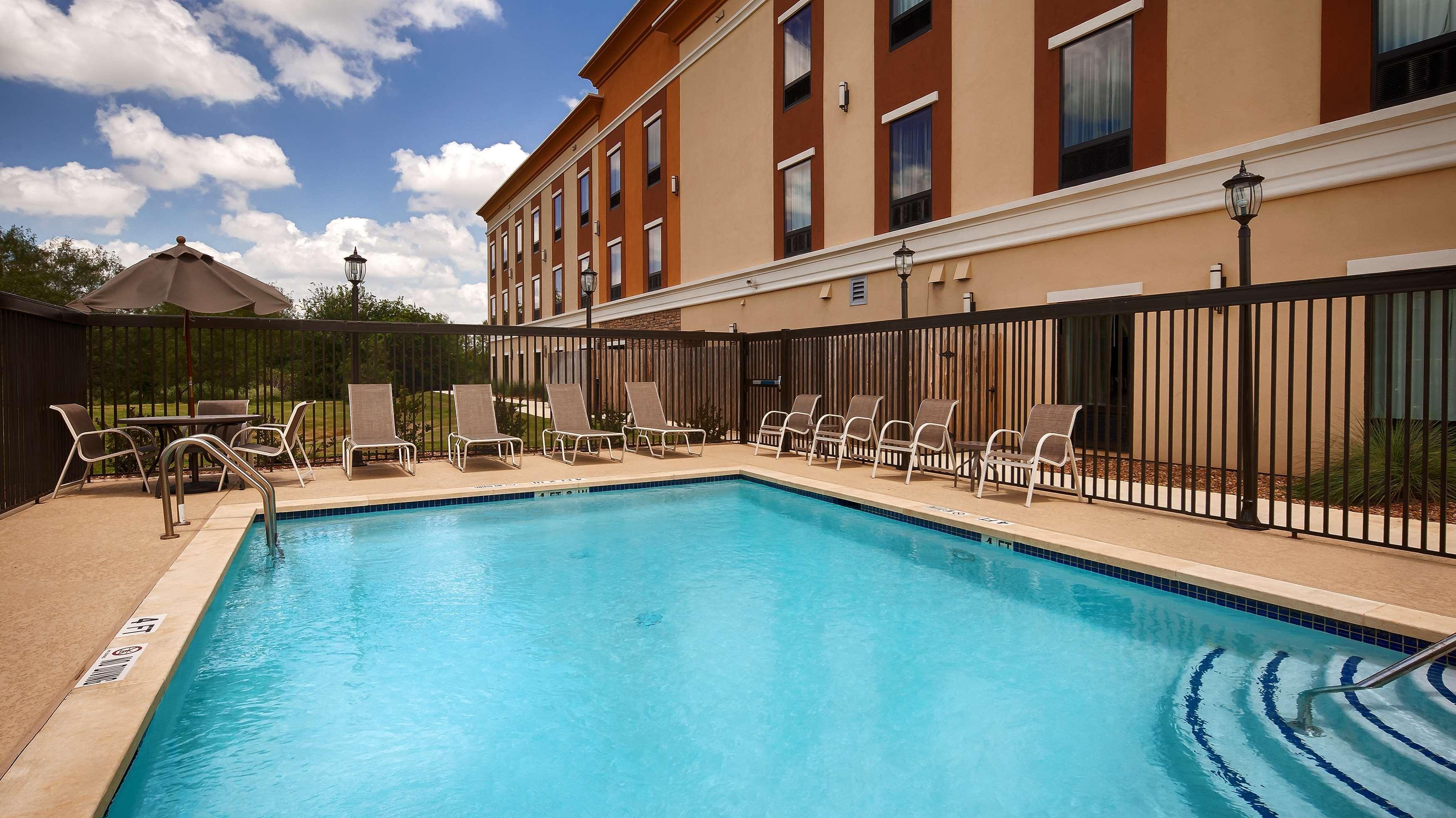 Best Western Plus Elmendorf Hotel Exterior foto